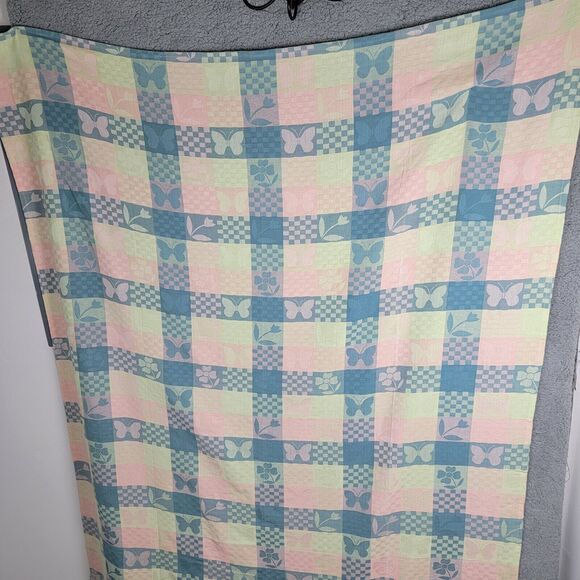 Nantucket Tablecloth Size 70x52 Oblong Spring Pastels Butterfly Patchwork Plaid - Picture 5 of 13